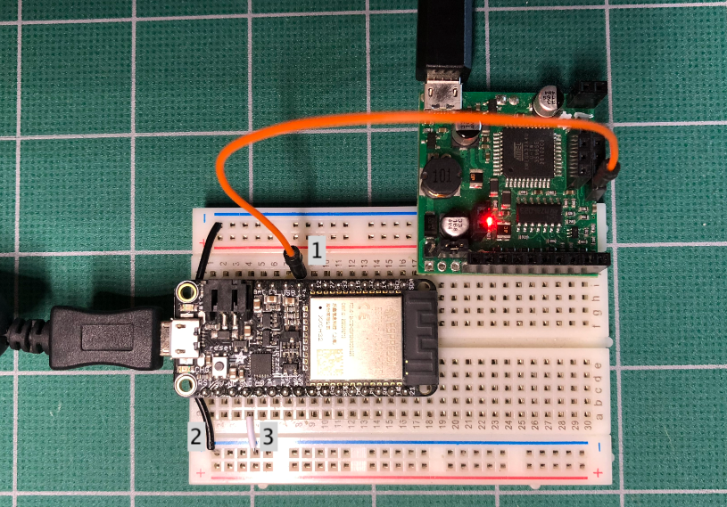 Breadboard with Labrador and HUZZAH32